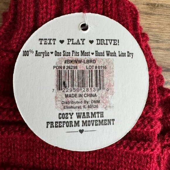 Britts Knits Red Cable Knit Cream Lace Button Wrist Warmer Fingerless Gloves - Picture 5 of 5